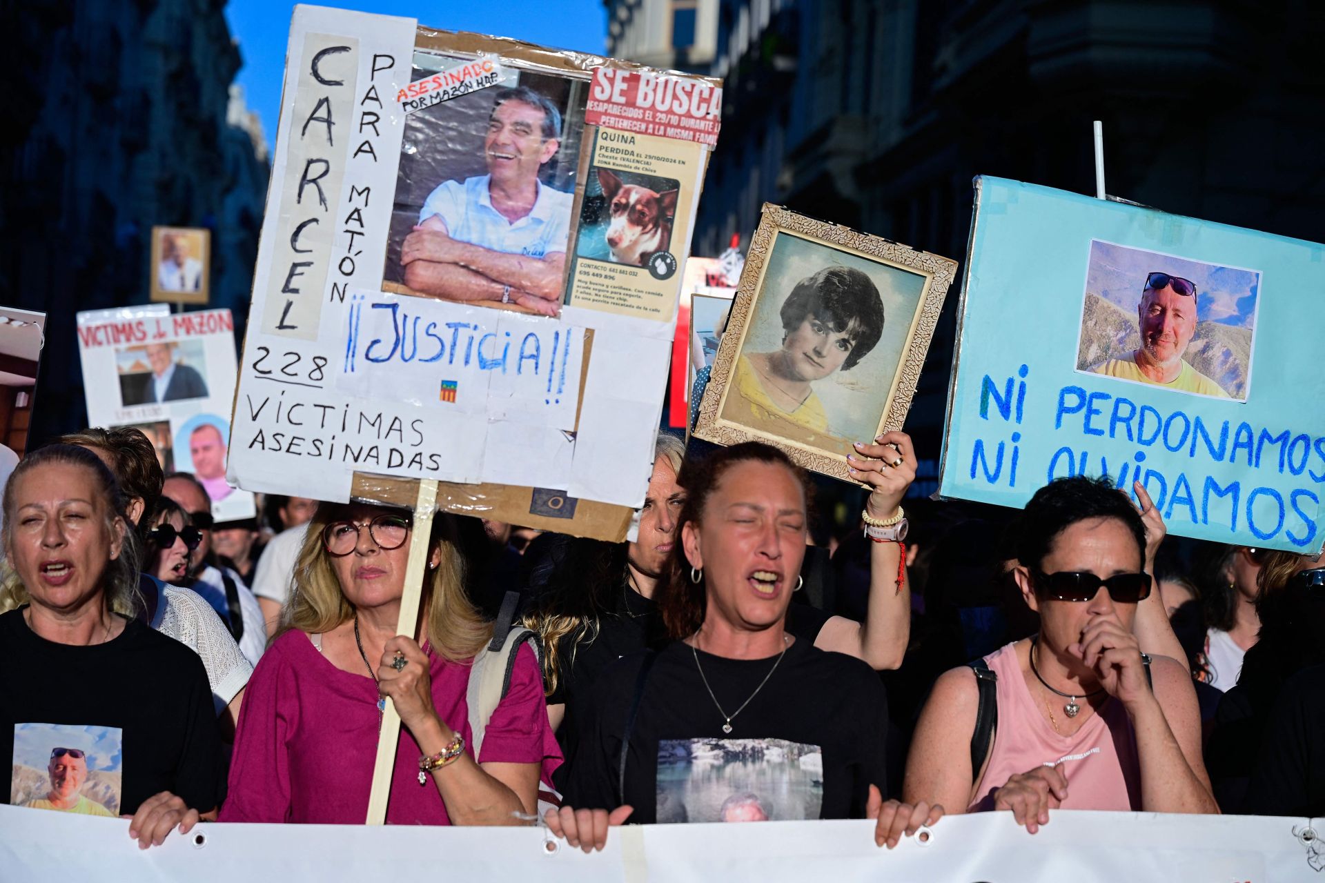 FOTOS | Séptima manifestación en Valencia por la gestión política de la dana