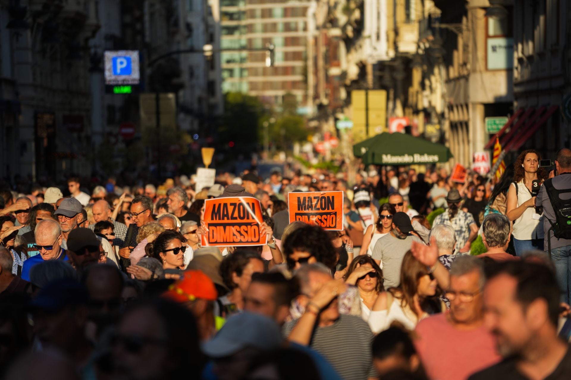 FOTOS | Séptima manifestación en Valencia por la gestión política de la dana