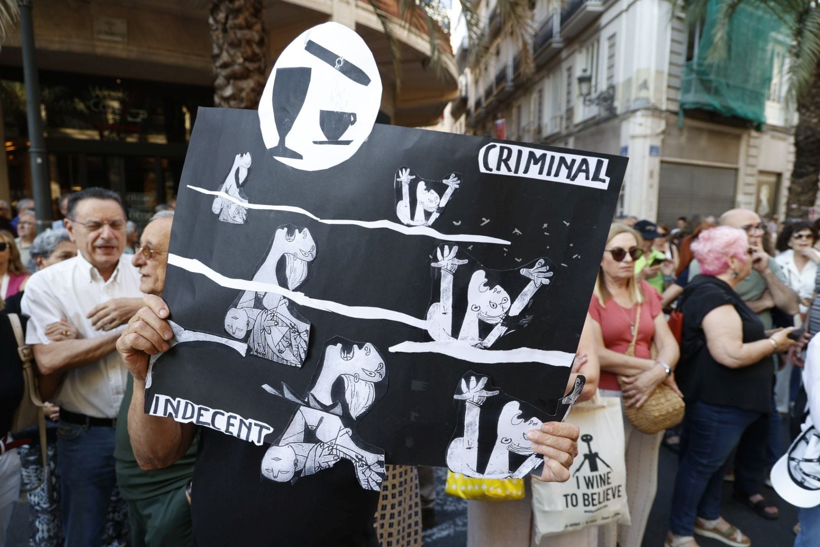 FOTOS | Séptima manifestación en Valencia por la gestión política de la dana