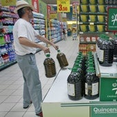 Carrefour lanza una oferta que deja el aceite de oliva virgen extra a 3,89 euros el litro