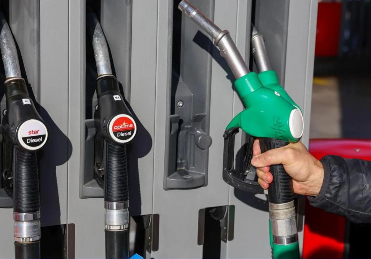 Un surtidor de combustible.