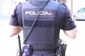 Un agente de la Policía Nacional.