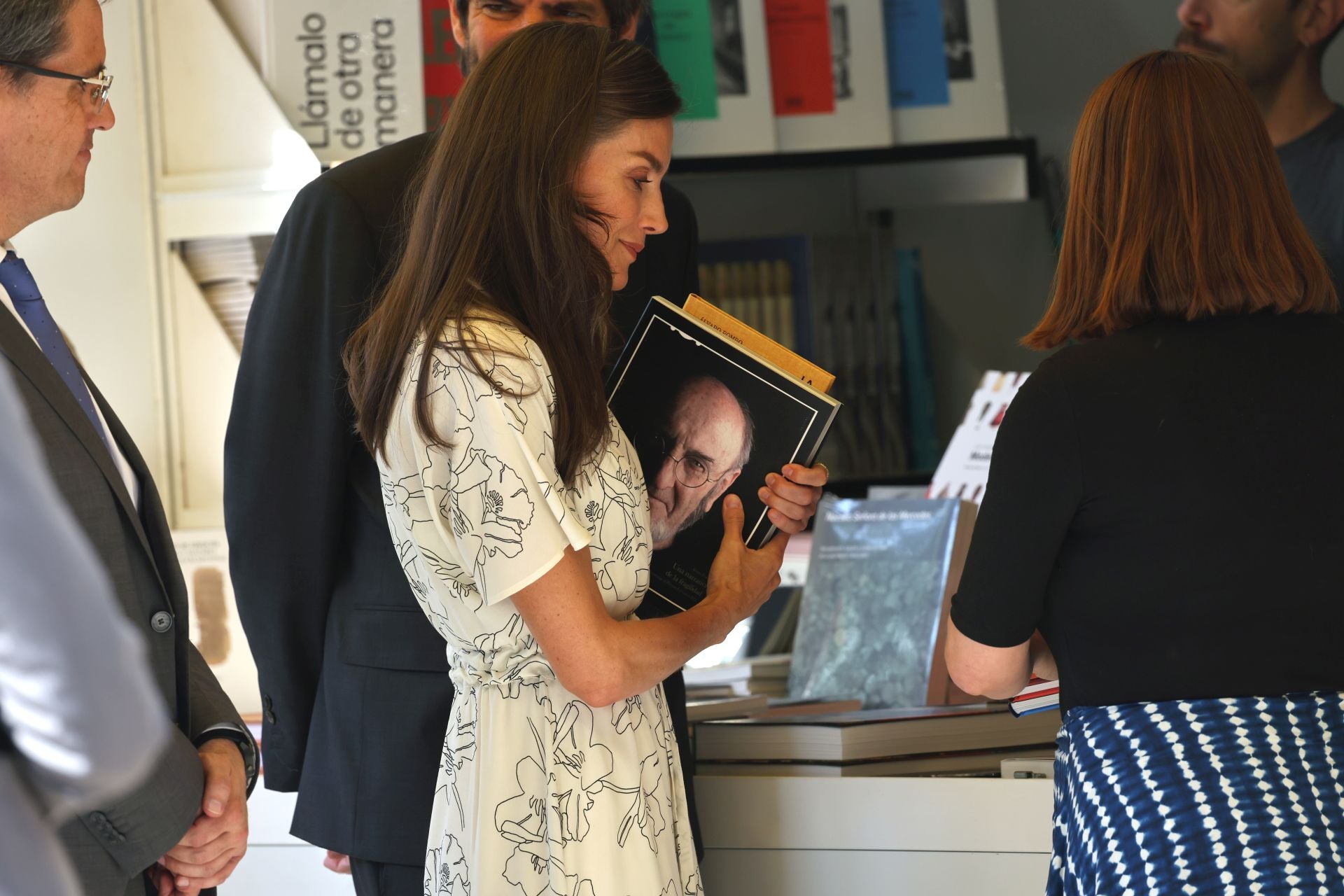 La reina Letizia inaugura la 84ª edición de la Feria del Libro de Madrid