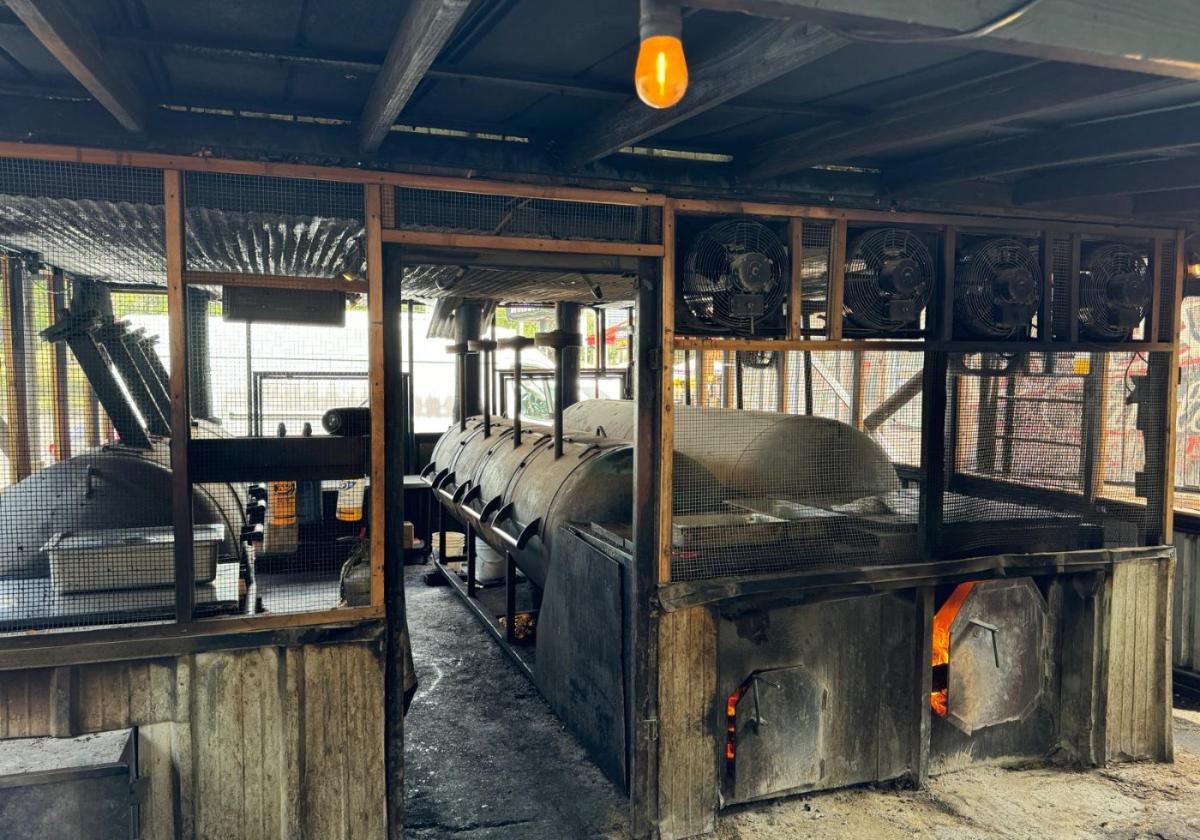 Bárbaros smokehouse b. B. Q. : meca del ahumado texano en valencia | las provincias