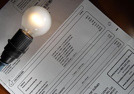 Una factura de la luz en una imagen de archivo.