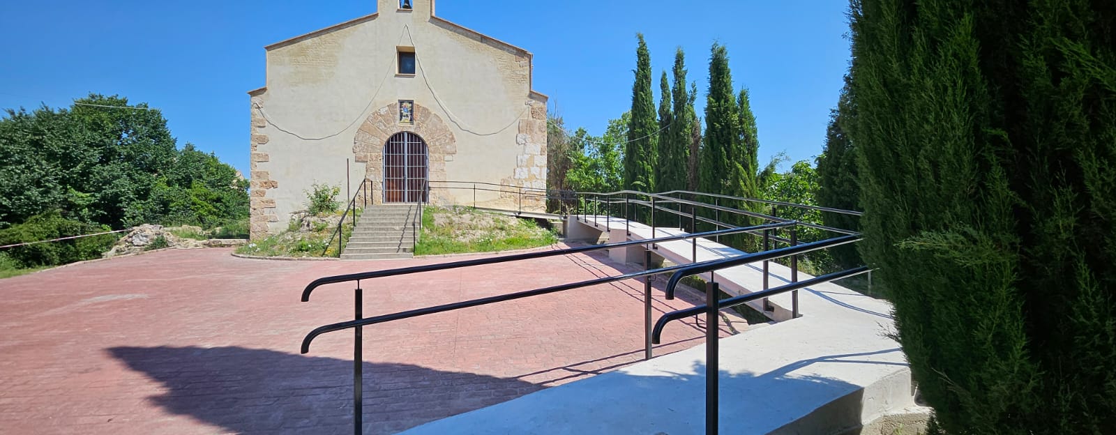 La controvertida rampa que lleva a la ermita bic de albaida | las provincias
