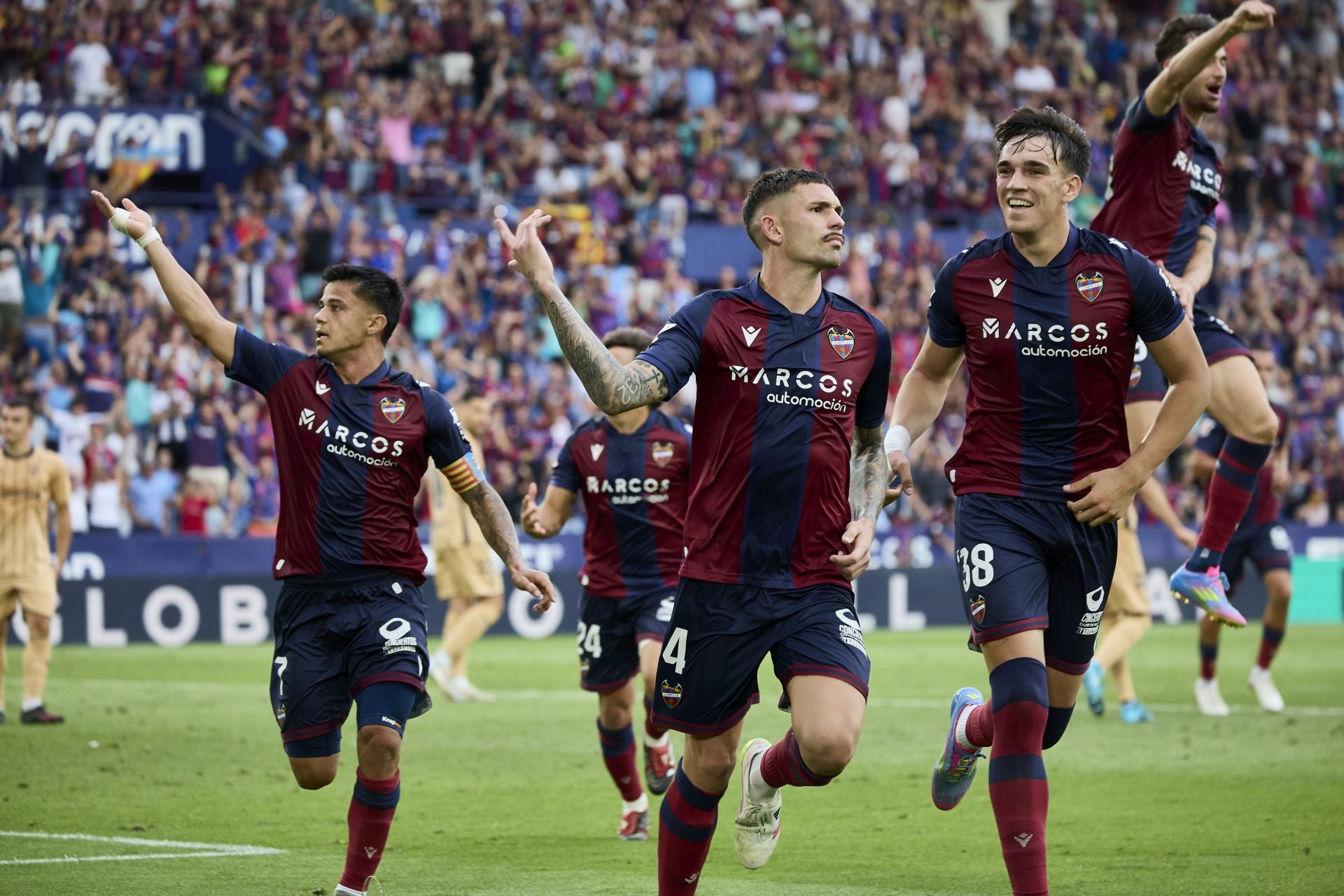 Las mejores imágenes del Levante UD - SD Eibar
