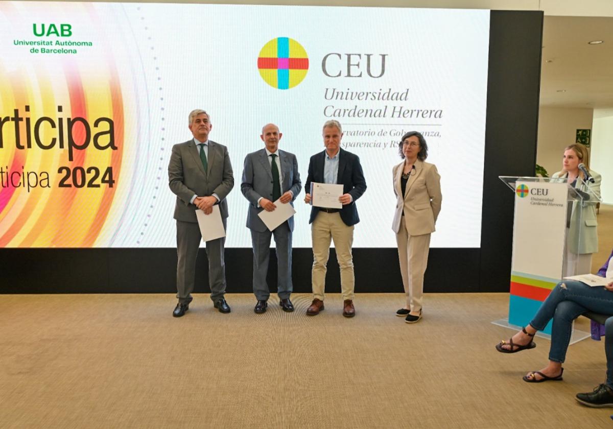Mención de la uch-ceu por la transparencia en comunicación pública | las provincias