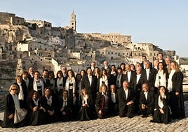 Contenedores de recogida selectiva de basura.