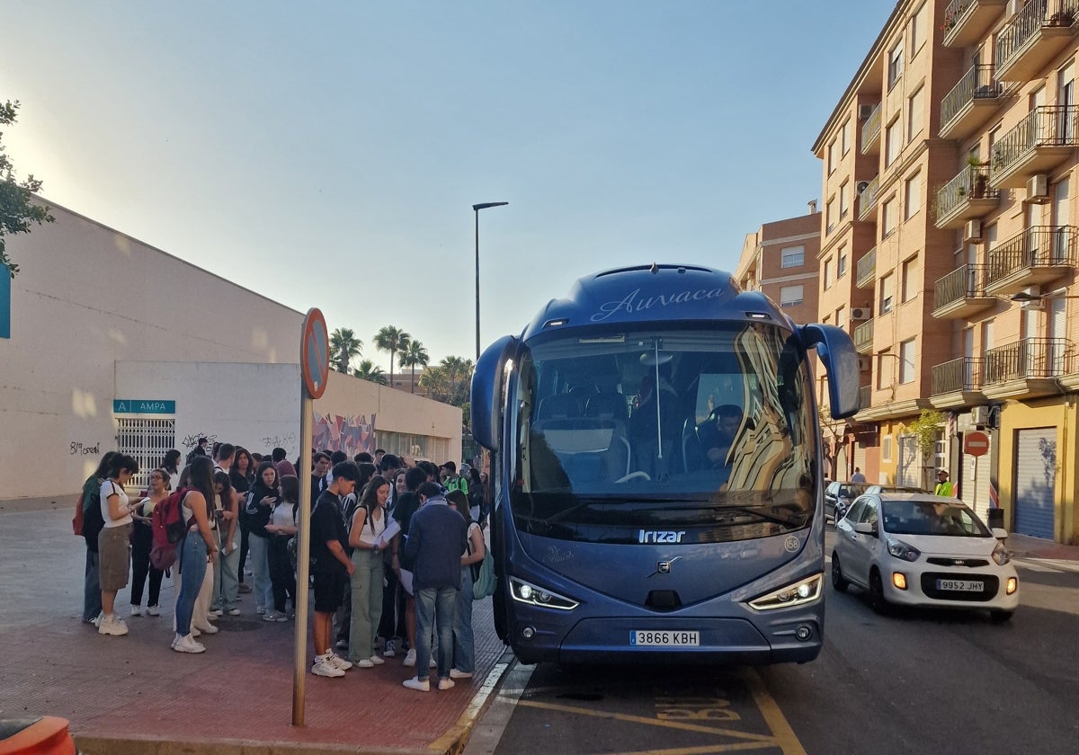 Autobús gratuito fletado por el Ayuntamiento de Albal.