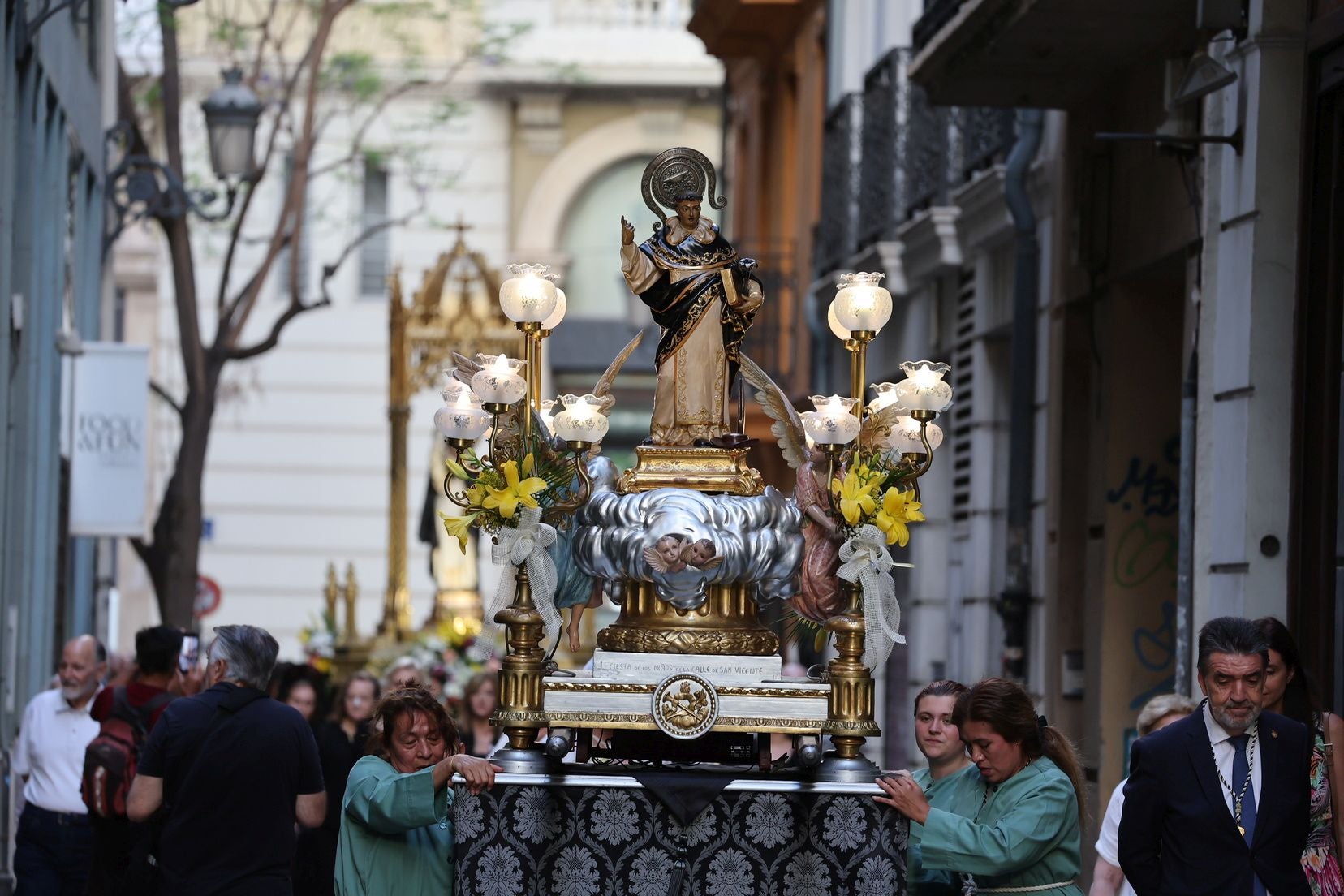 FOTOS | Así ha sido la procesión de los niños de San Vicente Ferrer en Valencia