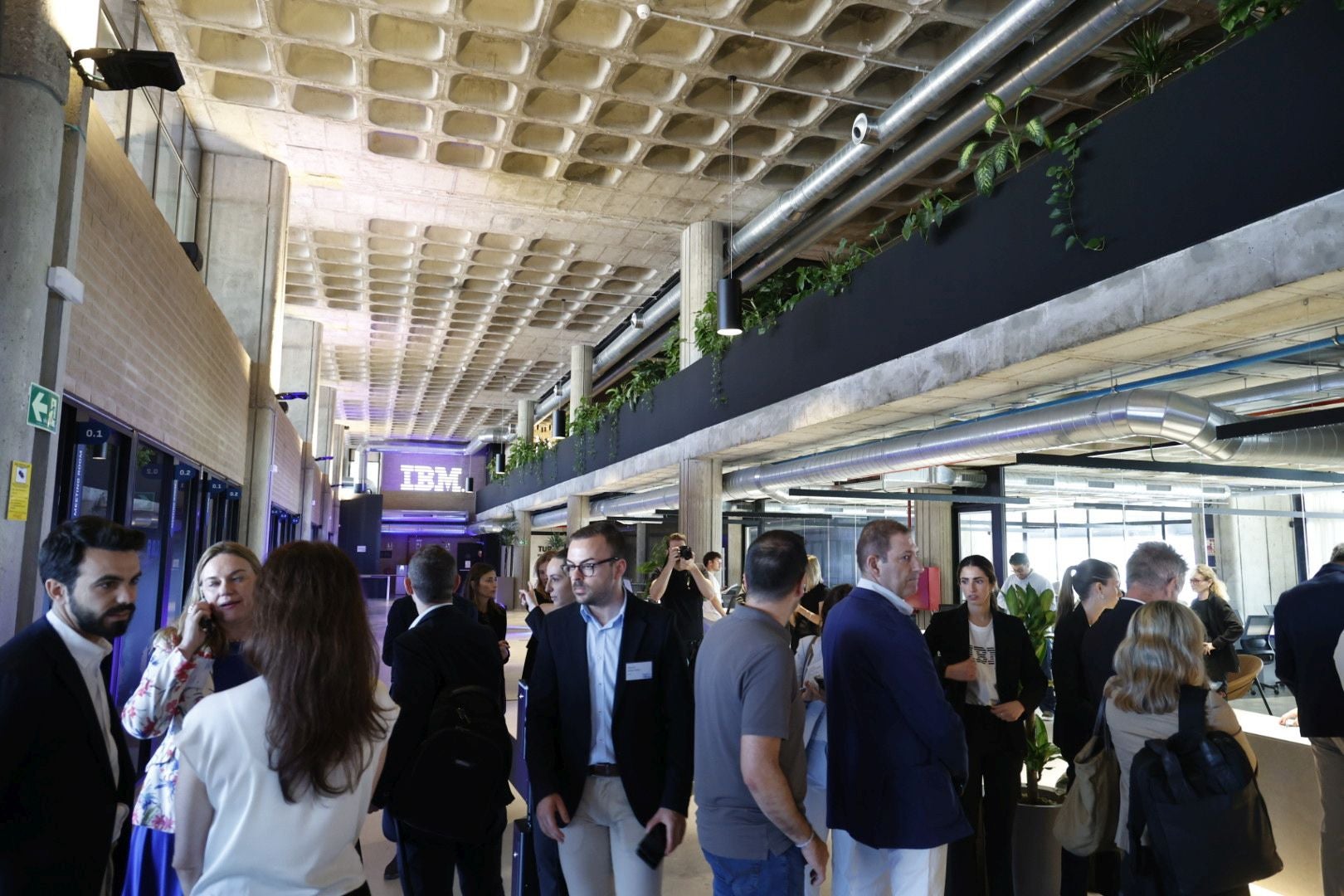Inauguración del nuevo espacio de IBM en Valencia