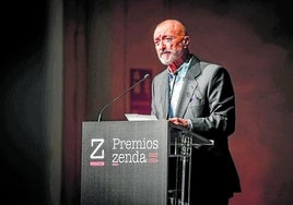 Los dos libros que recomienda leer Arturo Pérez-Reverte: «Se felicitarán toda la vida»