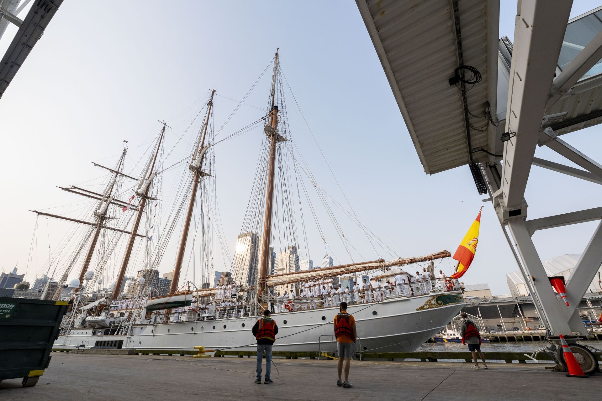 Leonor y los tripulantes del Juan Sebastián Elcano llegan a Nueva York