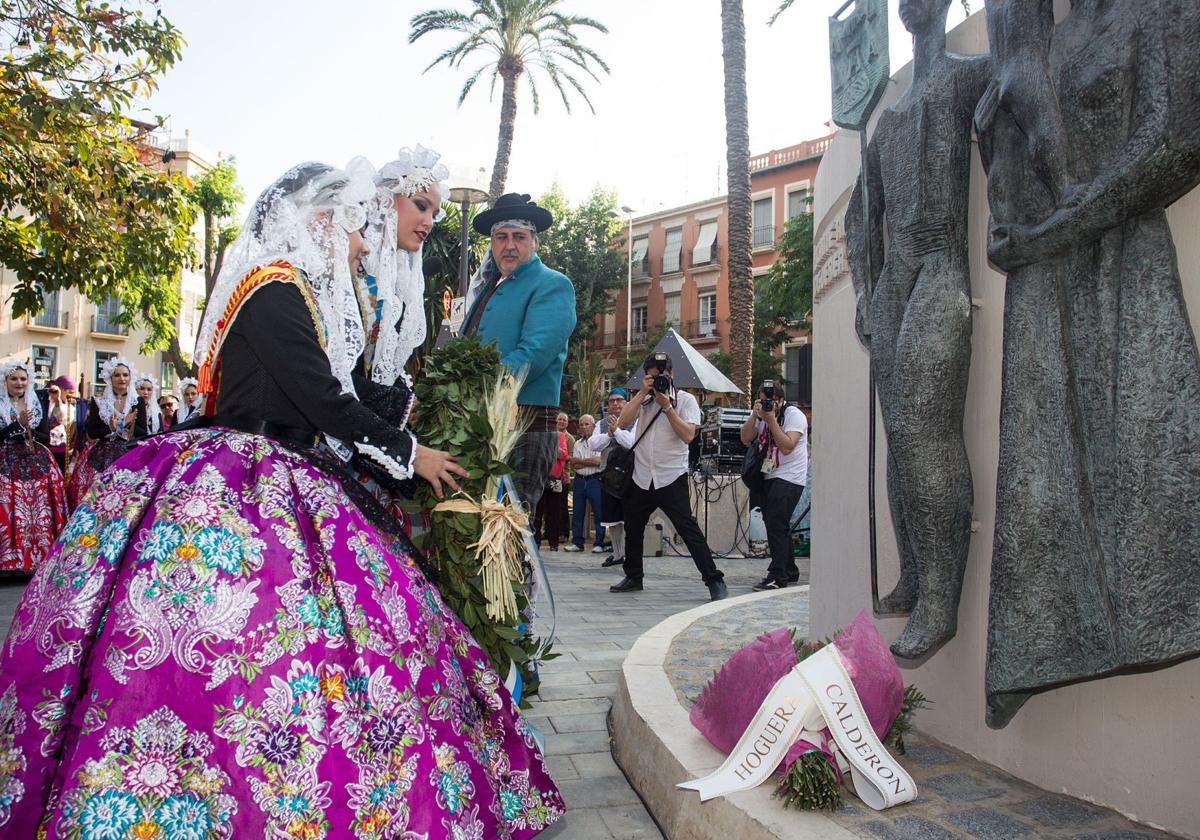 Homenaje a los Foguerers i Barraquers fallecidos.
