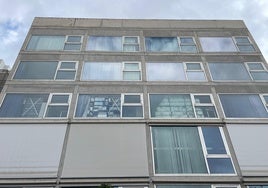 Fachada de la residencia de deportistas de la Petxina.