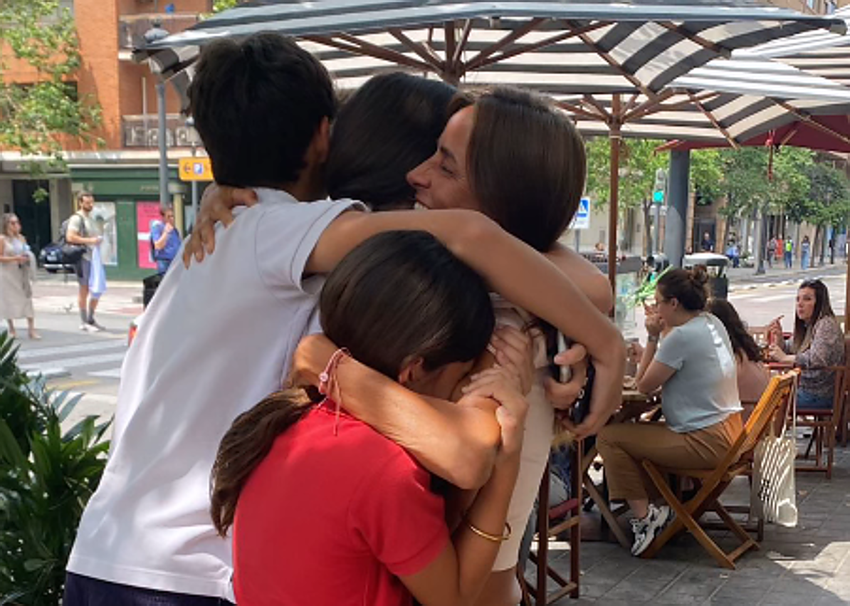 Imagen secundaria 1 - El primer restaurante de Valencia que ha visitado Carmen Alcayde tras su paso por &#039;Supervivientes&#039;