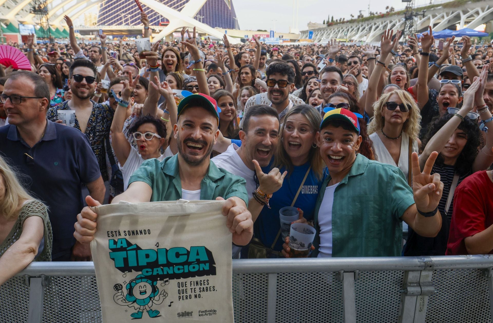 FOTOS | Búscate en el Festival de les Arts 2025 (viernes)