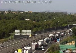 Atasco en la A7 esta tarde de viernes.