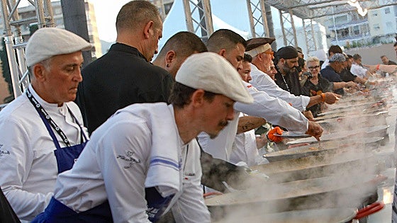 El restaurante En-Boga de Valencia gana el Concurso Internacional de Fideuà de Gandia