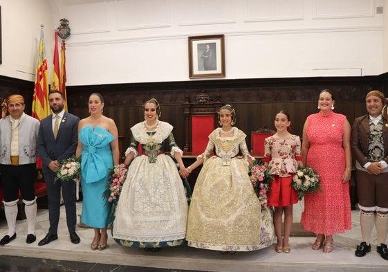 Sagunto proclama a Ana Martínez y Noa Barea como Falleras Mayores de la comarca