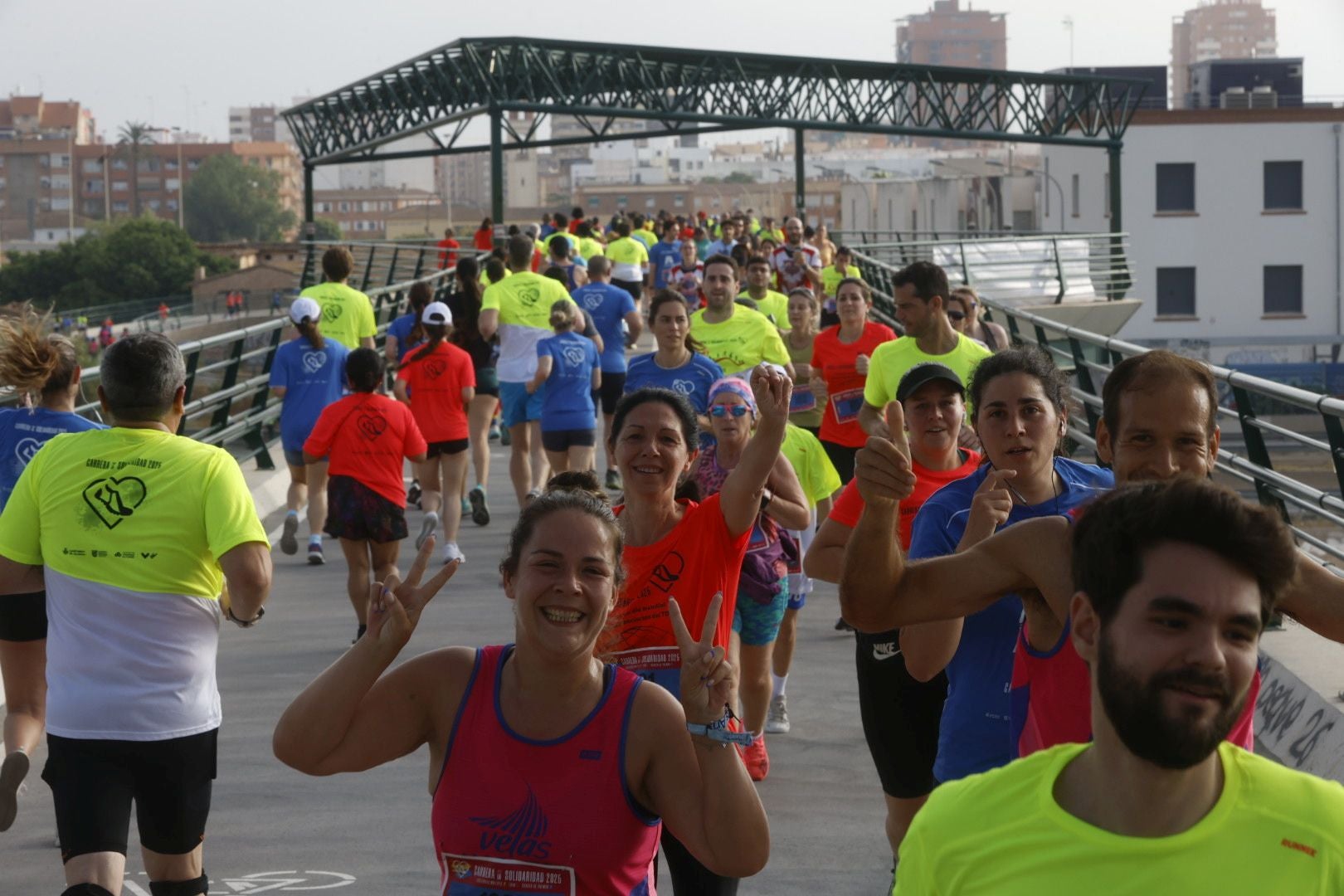 Búscate en la &#039;Carrera por la Solidaridad&#039; en Valencia