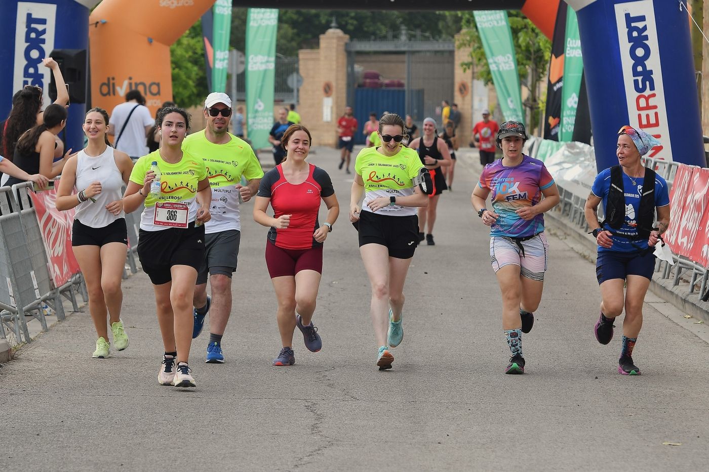 Búscate en la &#039;Carrera por la Solidaridad&#039; en Valencia