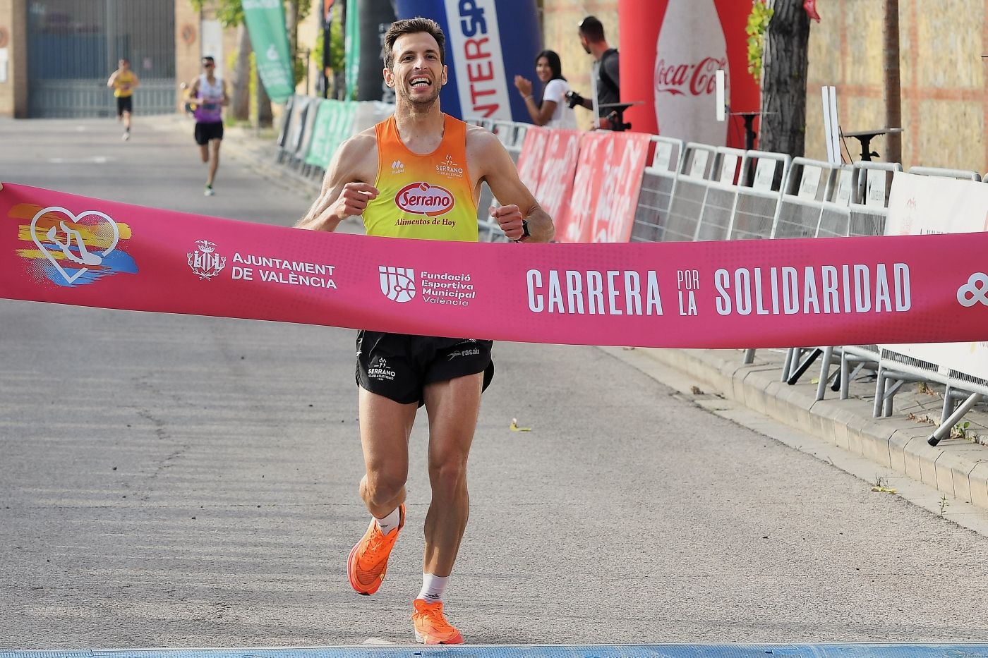 Búscate en la &#039;Carrera por la Solidaridad&#039; en Valencia