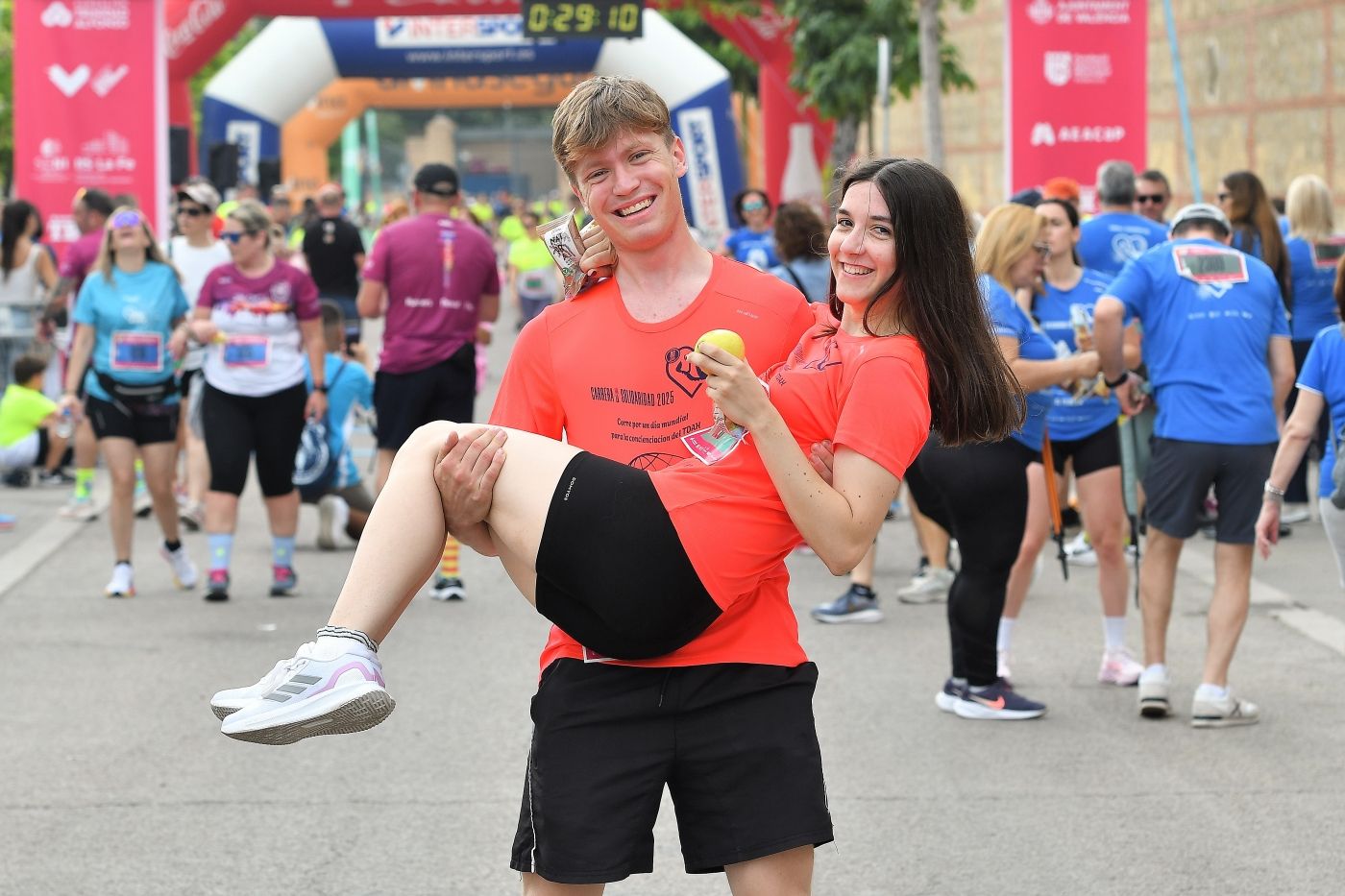 Búscate en la &#039;Carrera por la Solidaridad&#039; en Valencia