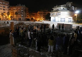 Visita a las termas romanas en 'Histo`ries Nocturnes'.