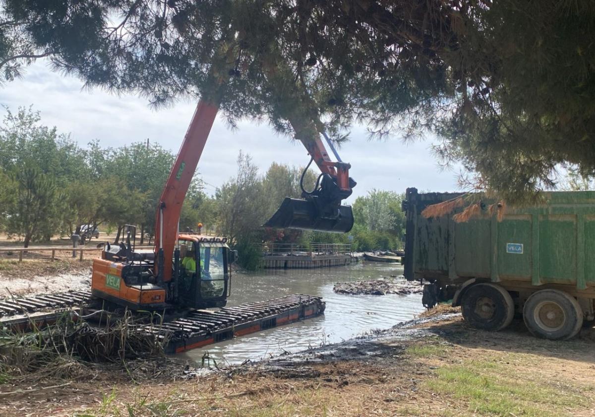 Del barro al ladrillo: un proyecto pionero para reutilizar los lodos del puerto