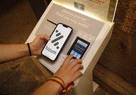Bizum en la iglesia.