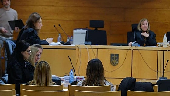 Condenan por negligencia a las dos médicas del caso de Aitor, el niño muerto en Petrer tras acudir cinco veces a Urgencias