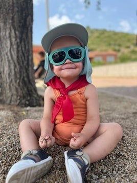 El pequeño Luca durante la matinal solidaria celebrada en Pedreguer.