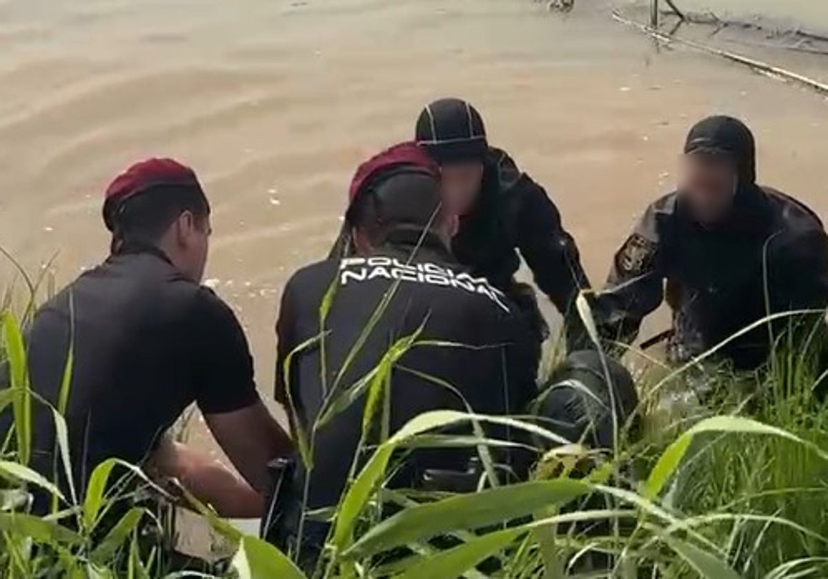 Detenido un joven por no avisar de la desaparición de un amigo que se ahogó en Manises