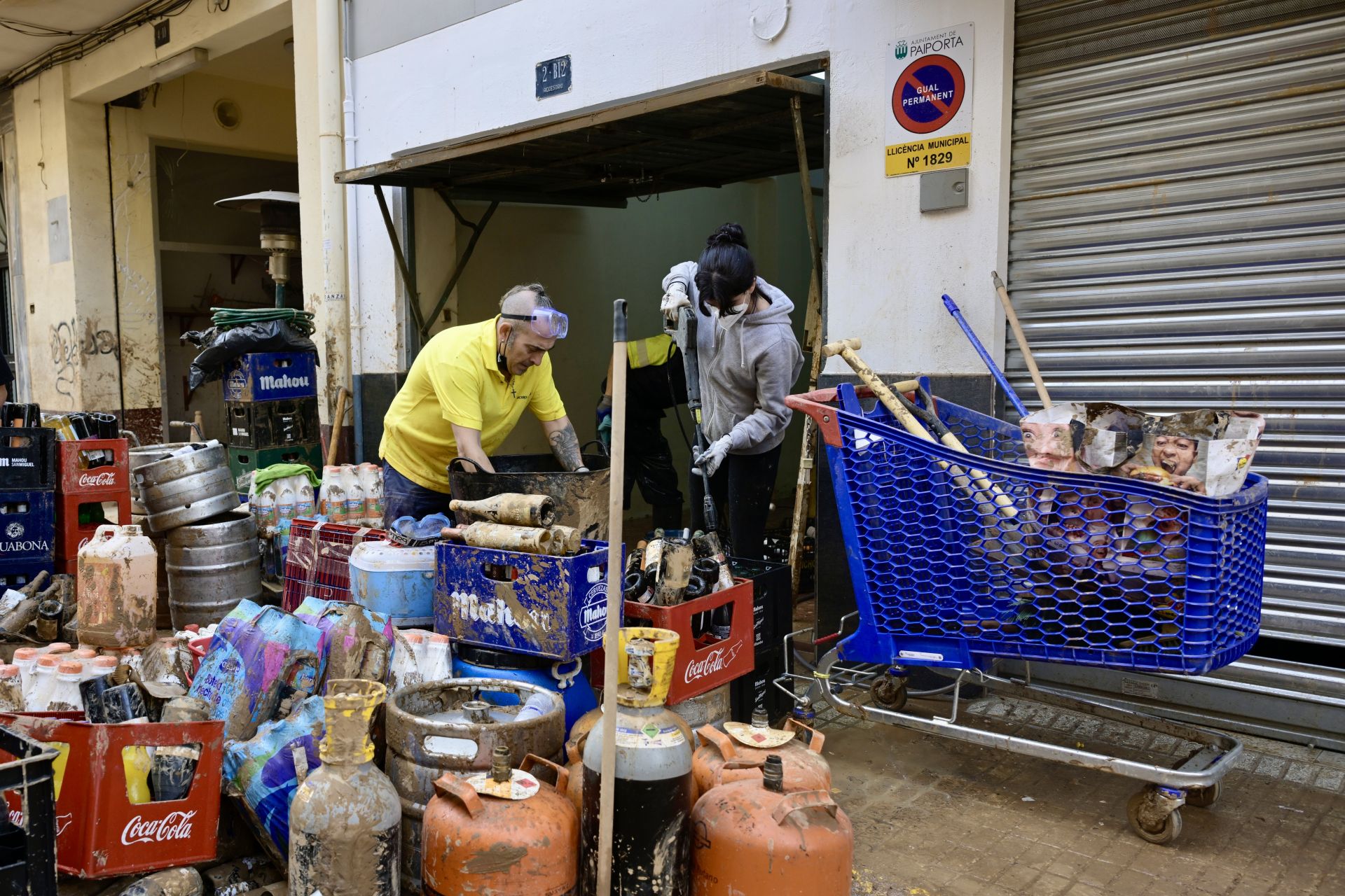 Afectados de la dana en Albal, tras los primeros días.