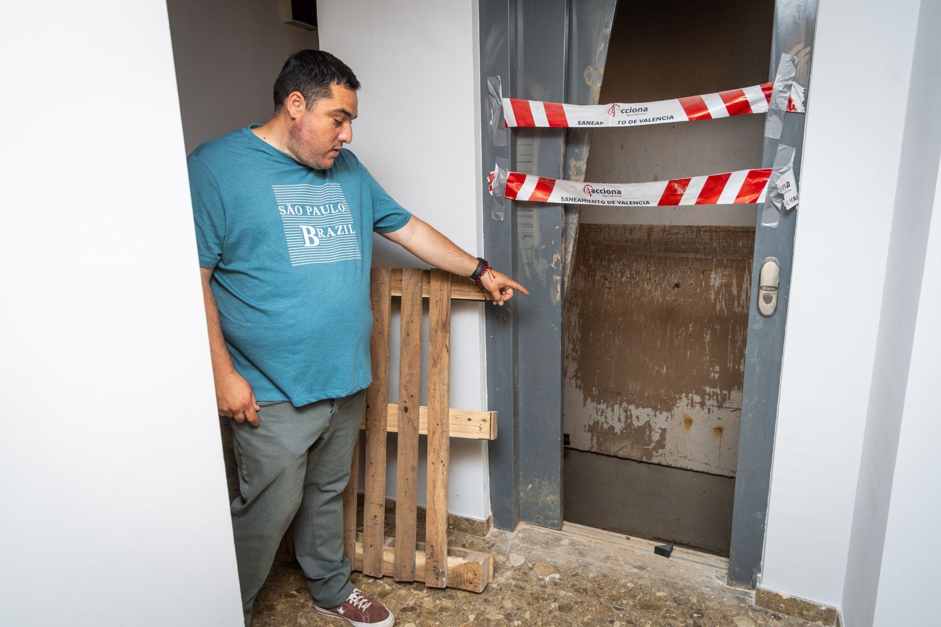 FOTOS | Un garaje apocalíptico en el barrio de La Torre