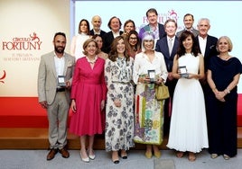 Foto de familia del evento.