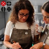 La empresa que trae a Valencia granos de café de todo el mundo