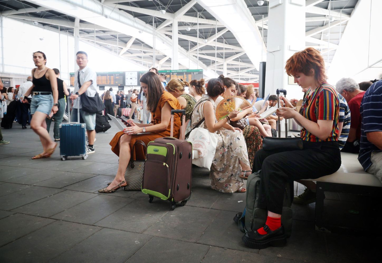 Interrumpida la alta velocidad entre la Comunitat y Madrid por una avería en Chamartín
