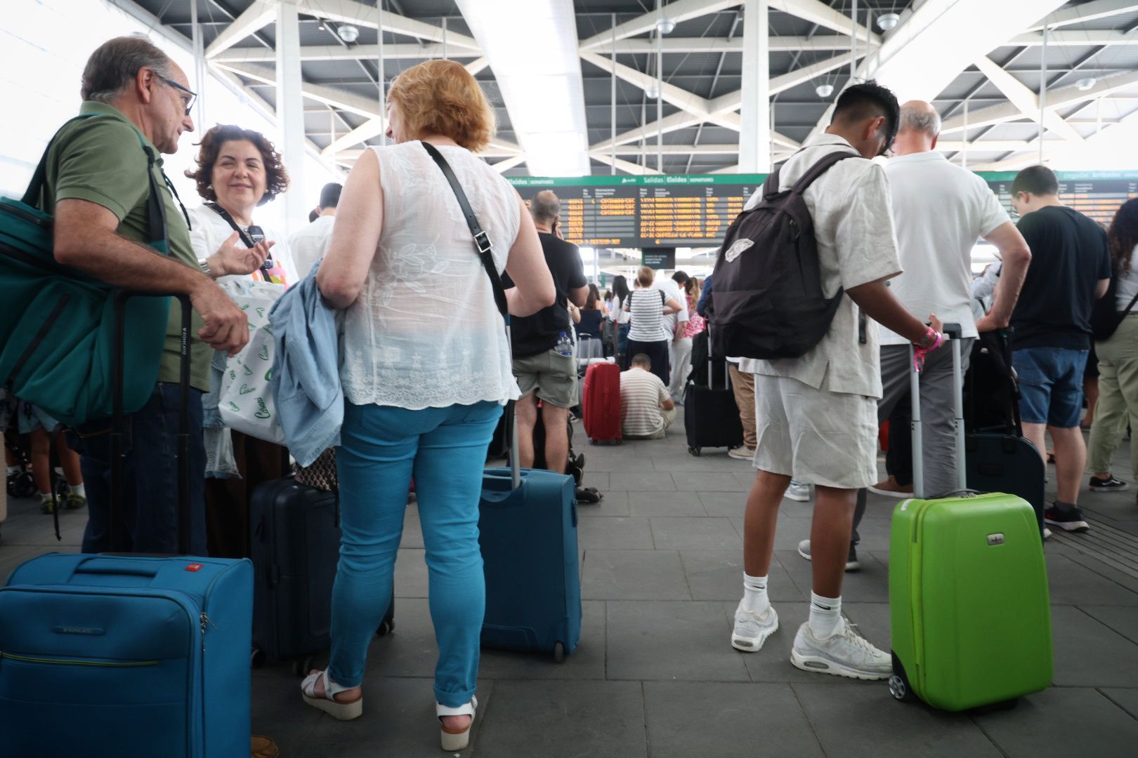 Interrumpida la alta velocidad entre la Comunitat y Madrid por una avería en Chamartín
