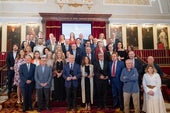 Foto de familia del acto celebrado ayer con motivo de los 25 años de la Cátedra de Cultura Empresarial.