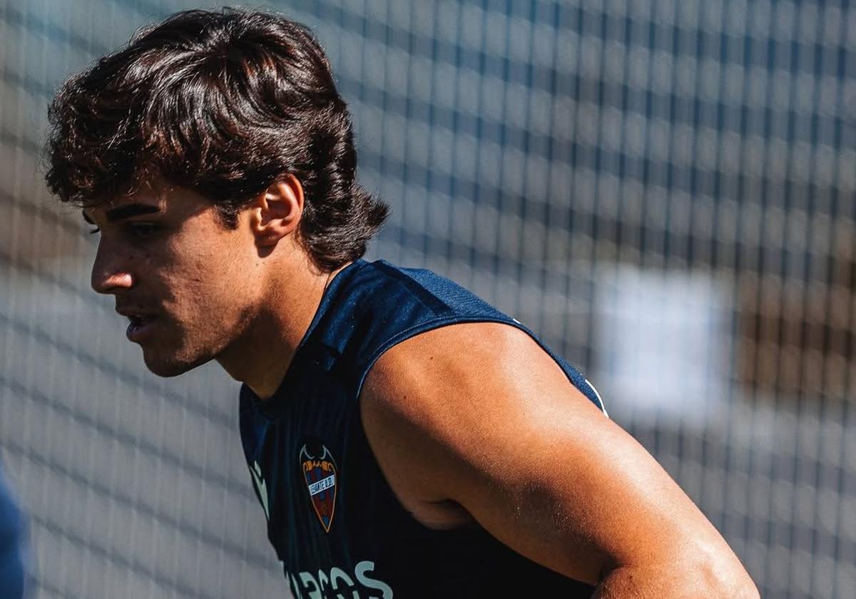 Carlos Álvarez, en un entrenamiento.
