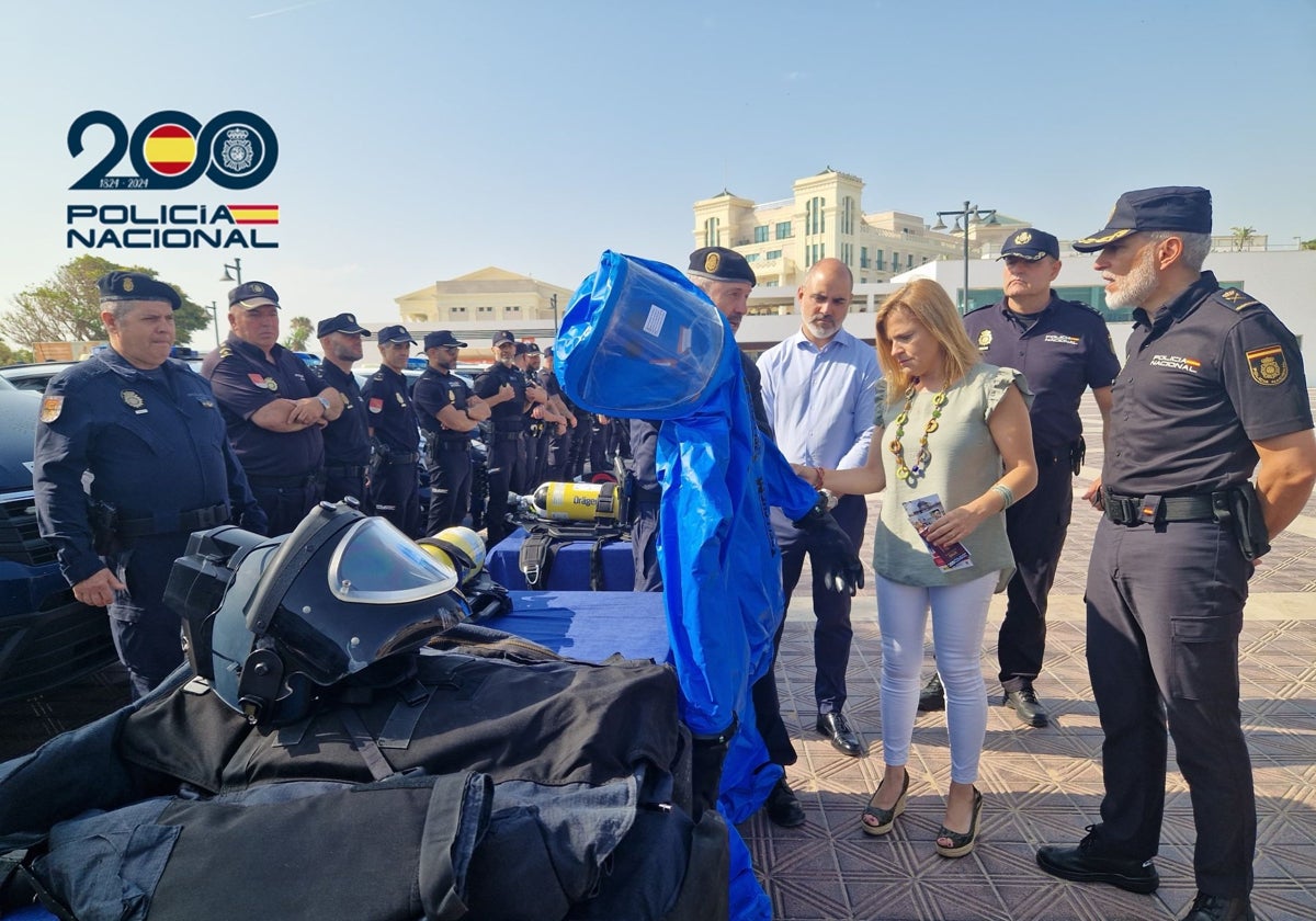 Tres jóvenes detenidos por intentar matar a golpes a otro en la playa de la Malva-rosa