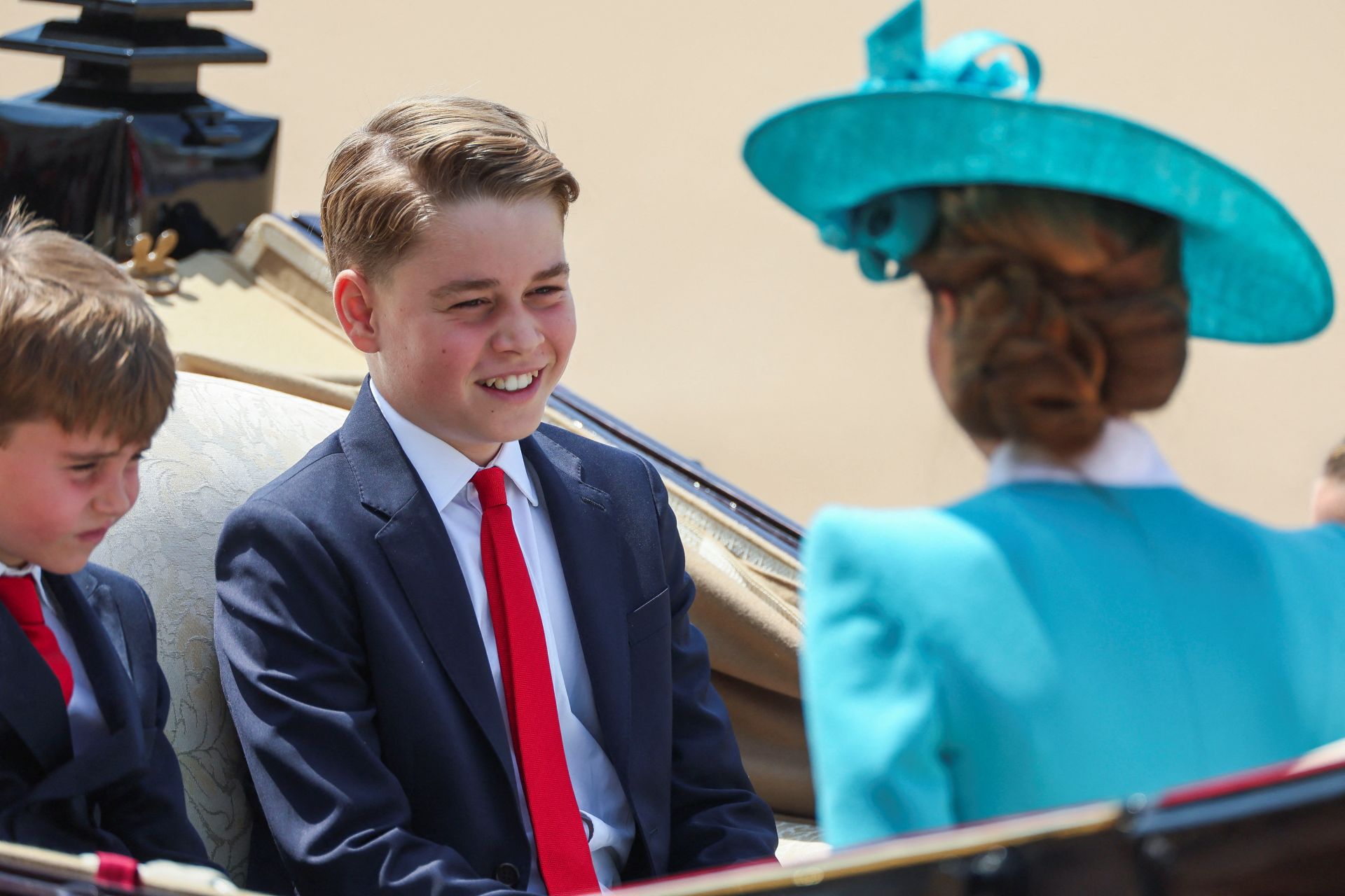 Kate Middleton deslumbra en su vuelta al desfile más colorido del Reino Unido