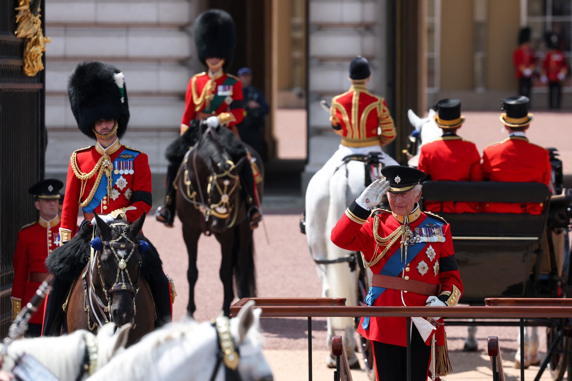 Kate Middleton deslumbra en su vuelta al desfile más colorido del Reino Unido