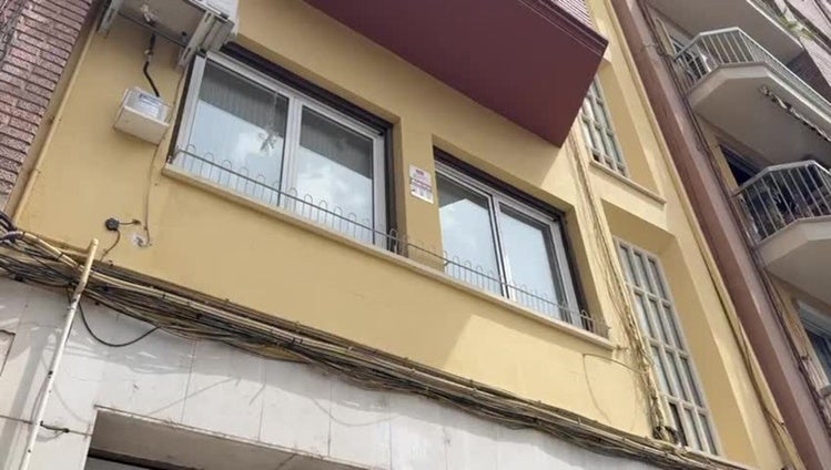 Pintadas de 'Sánchez corrupto' en casa de Ábalos