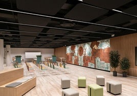 Vista del nuevo espacio, presidido por el mural rescatado de la antigua escuela de Agrícolas.