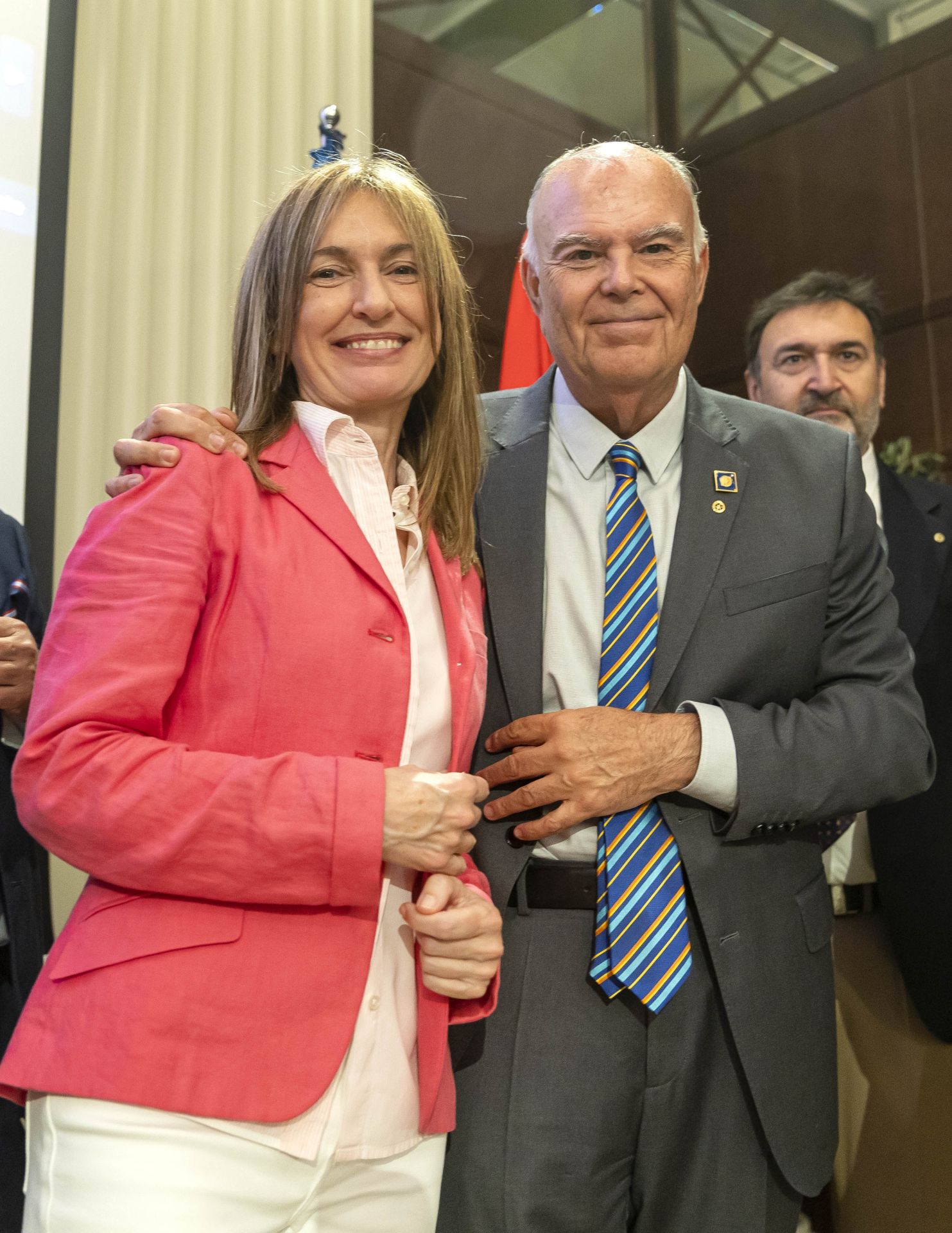 Los apellidos que han apoyado la creación del nuevo Rotary Club de Valencia Seu.