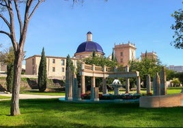Recreación de parte de la Tortada en el jardín del Turia.